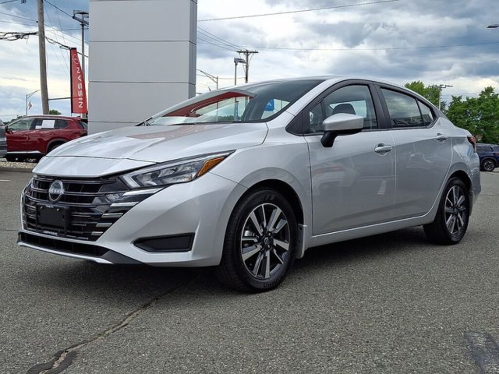 Certified 2025 Nissan Versa 1.6 SV Sedan