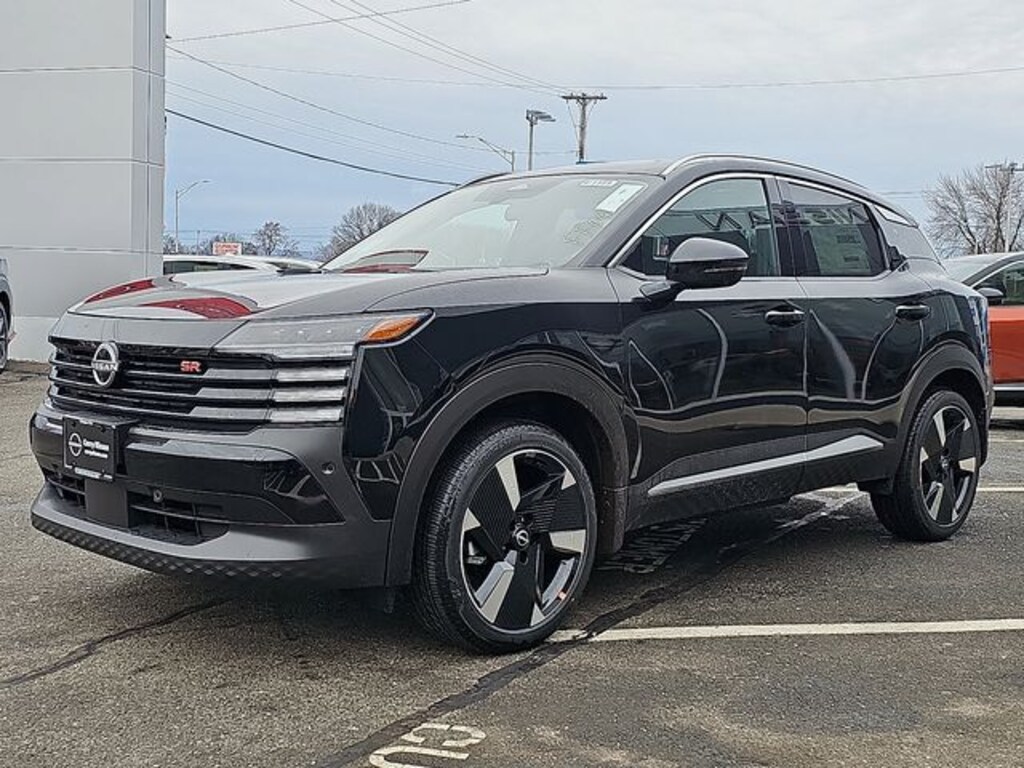 New 2026 Nissan Kicks SR SUV