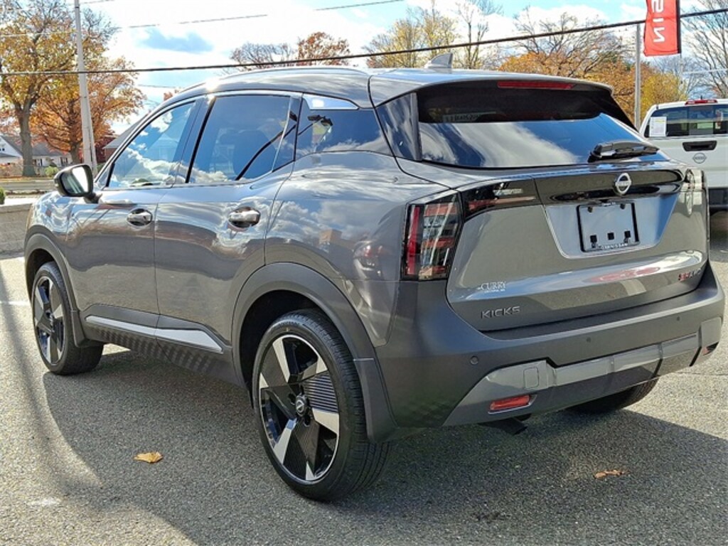 Certified 2025 Nissan Kicks SR SUV