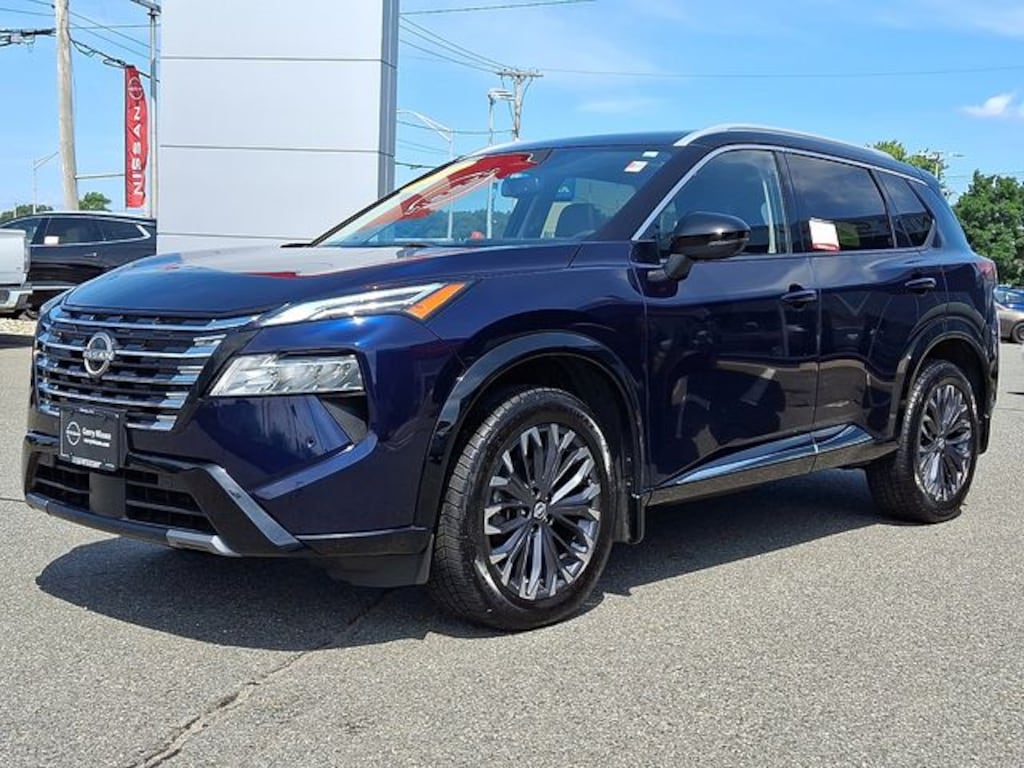 Used 2024 Nissan Rogue Platinum SUV