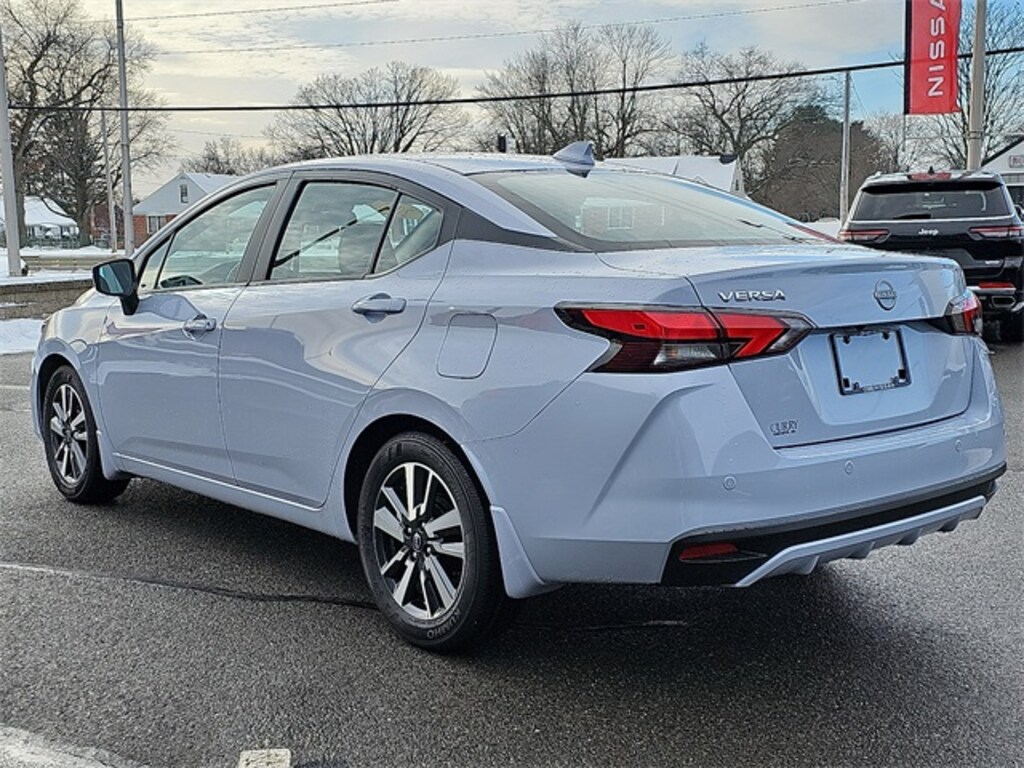 Certified 2025 Nissan