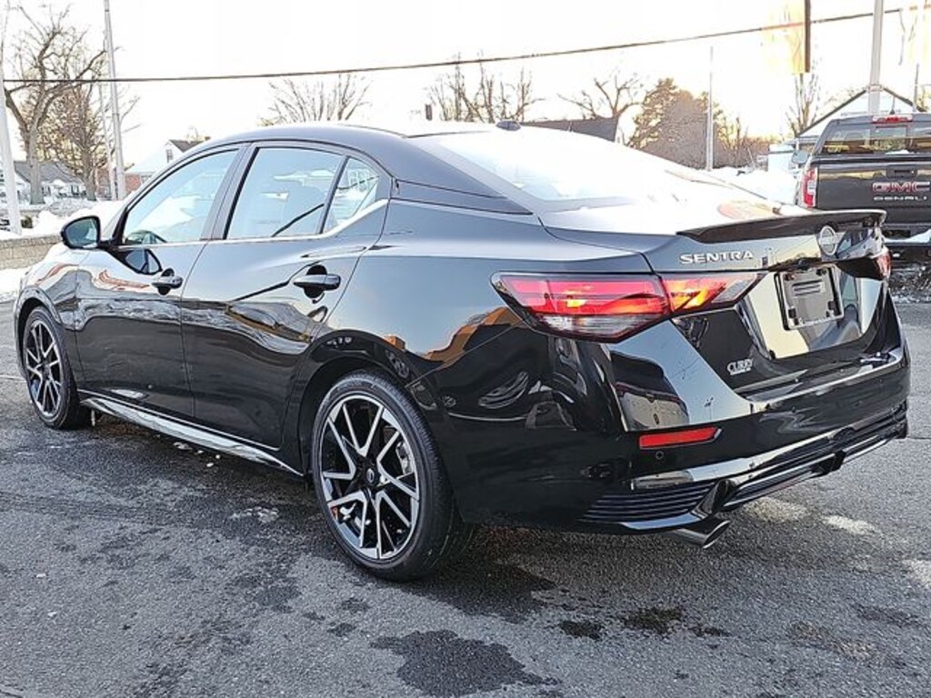 Used 2025 Nissan Sentra SR Sedan