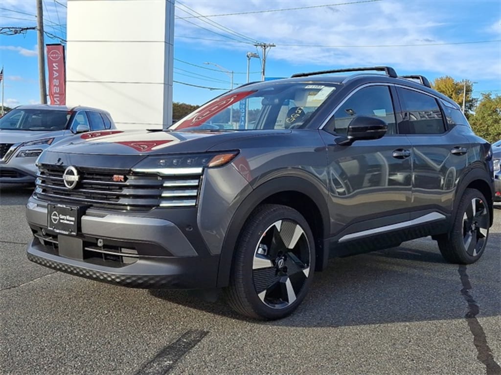 New 2026 Nissan Kicks SR SUV