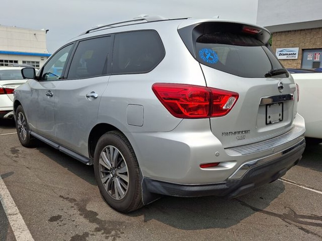 Used 2020 Nissan Pathfinder SL SUV