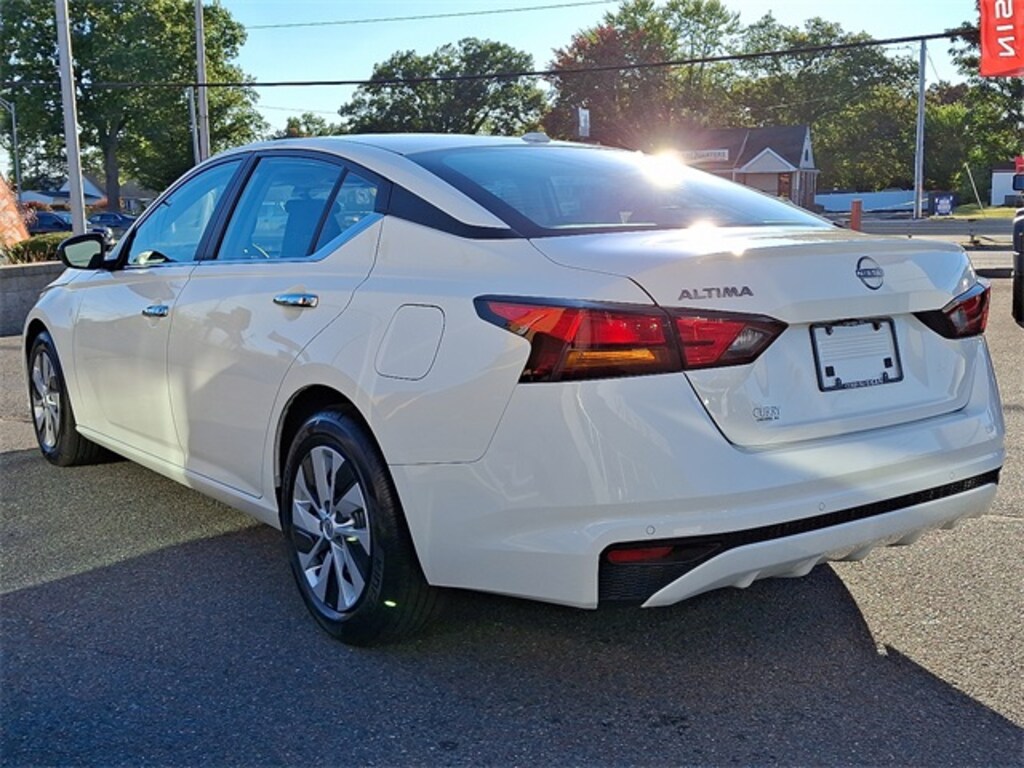 Certified 2025 Nissan Altima S Sedan
