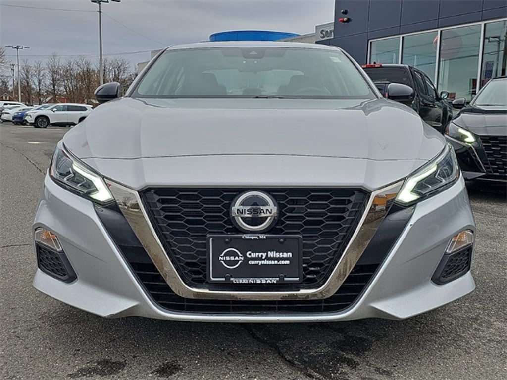 Used 2022 Nissan Altima 2.5 SR Sedan