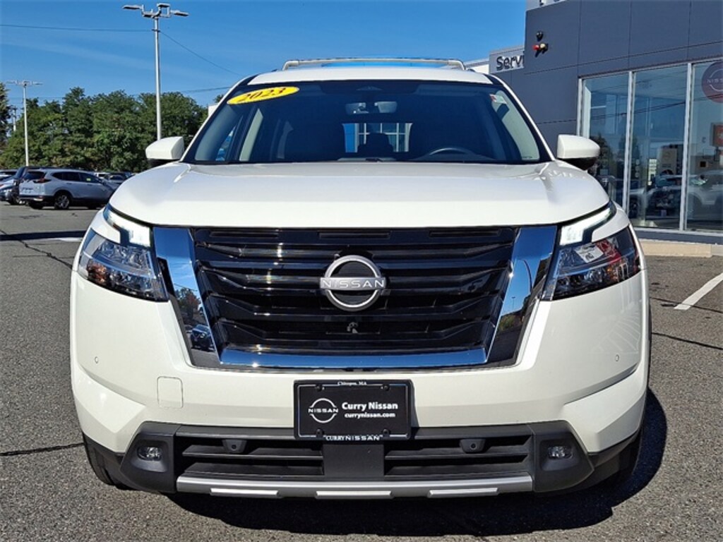 Used 2023 Nissan Pathfinder SL SUV
