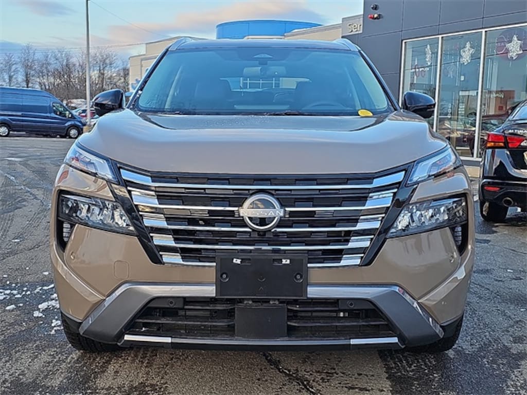 Certified 2025 Nissan Rogue SL SUV