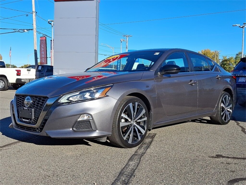 Used 2022 Nissan Altima 2.5 SR Sedan