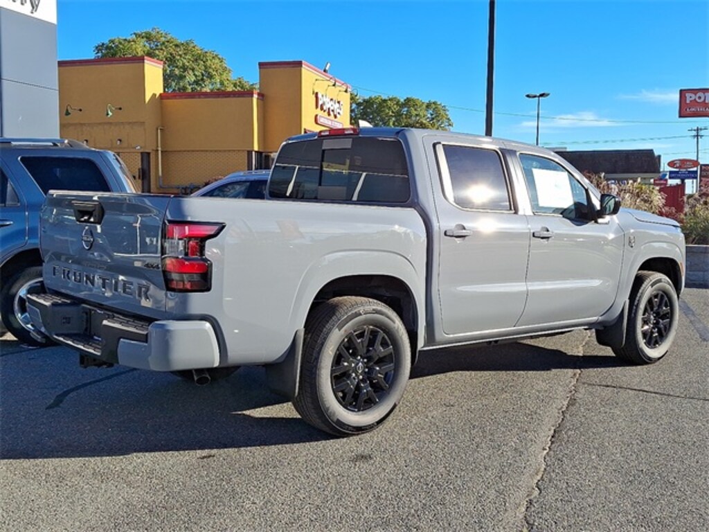New 2026 Nissan Frontier SV Truck Crew Cab