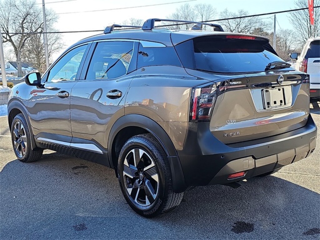 Certified 2025 Nissan Kicks SV SUV
