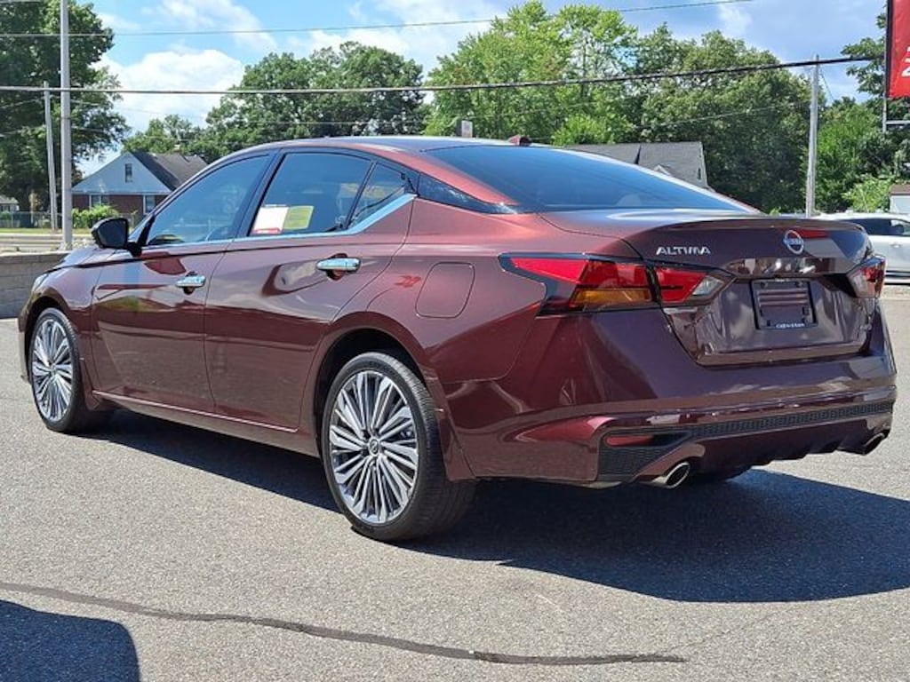 Certified 2024 Nissan Altima 2.5 SL Sedan