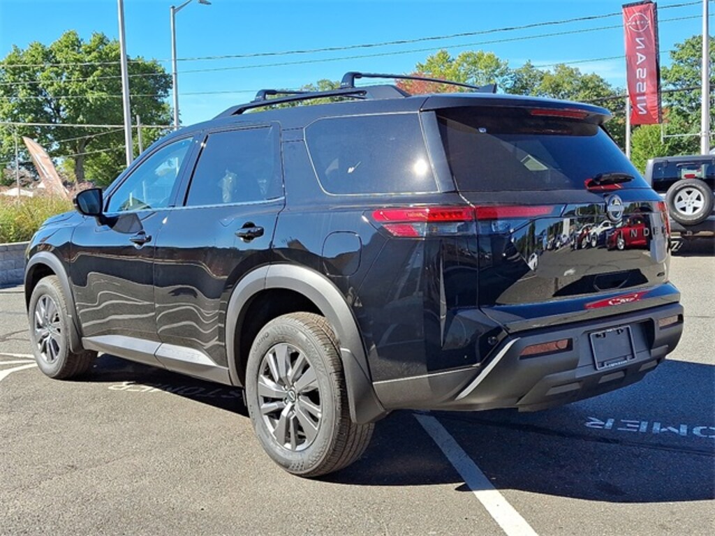 New 2025 Nissan Pathfinder SV SUV