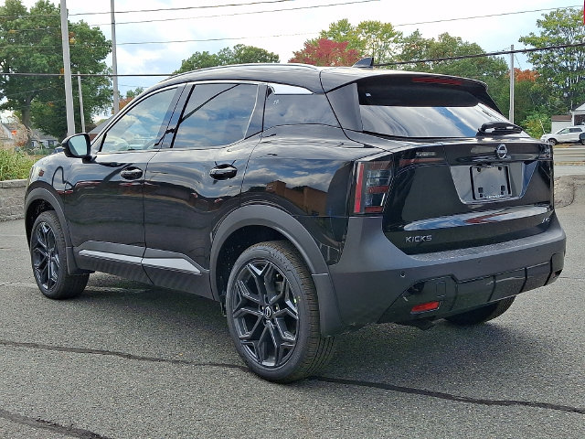 New 2027 Nissan Kicks SR SUV