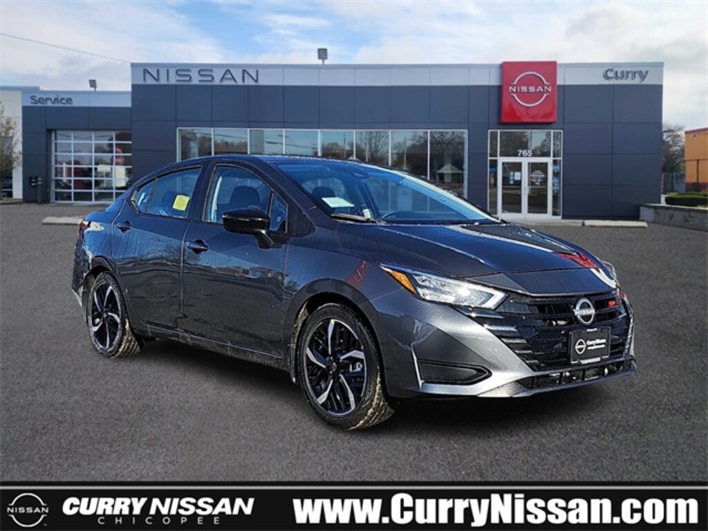 New 2025 Nissan Versa 1.6 SR Sedan
