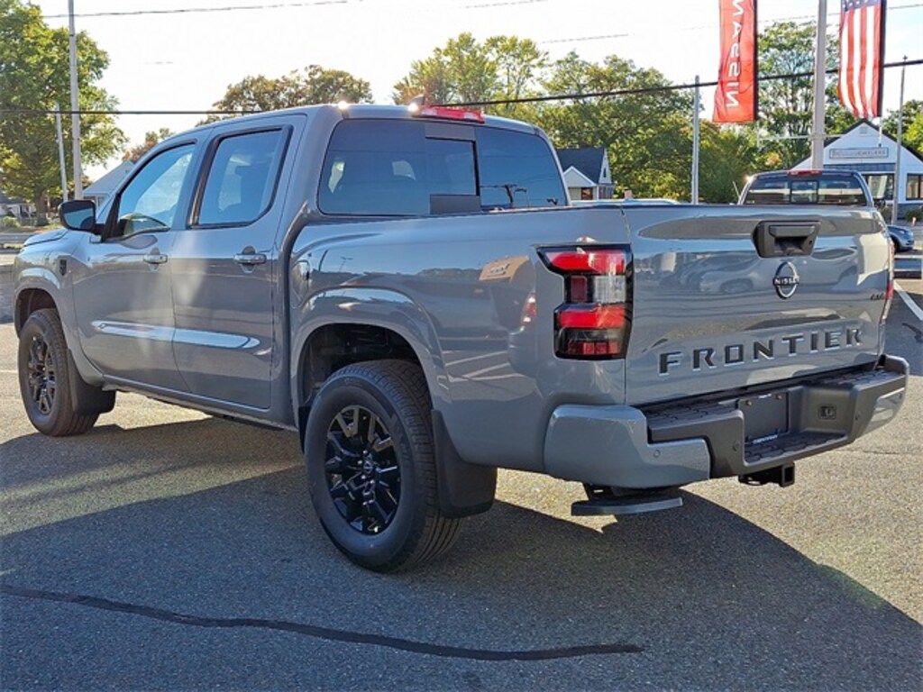 New 2026 Nissan Frontier SV Truck Crew Cab