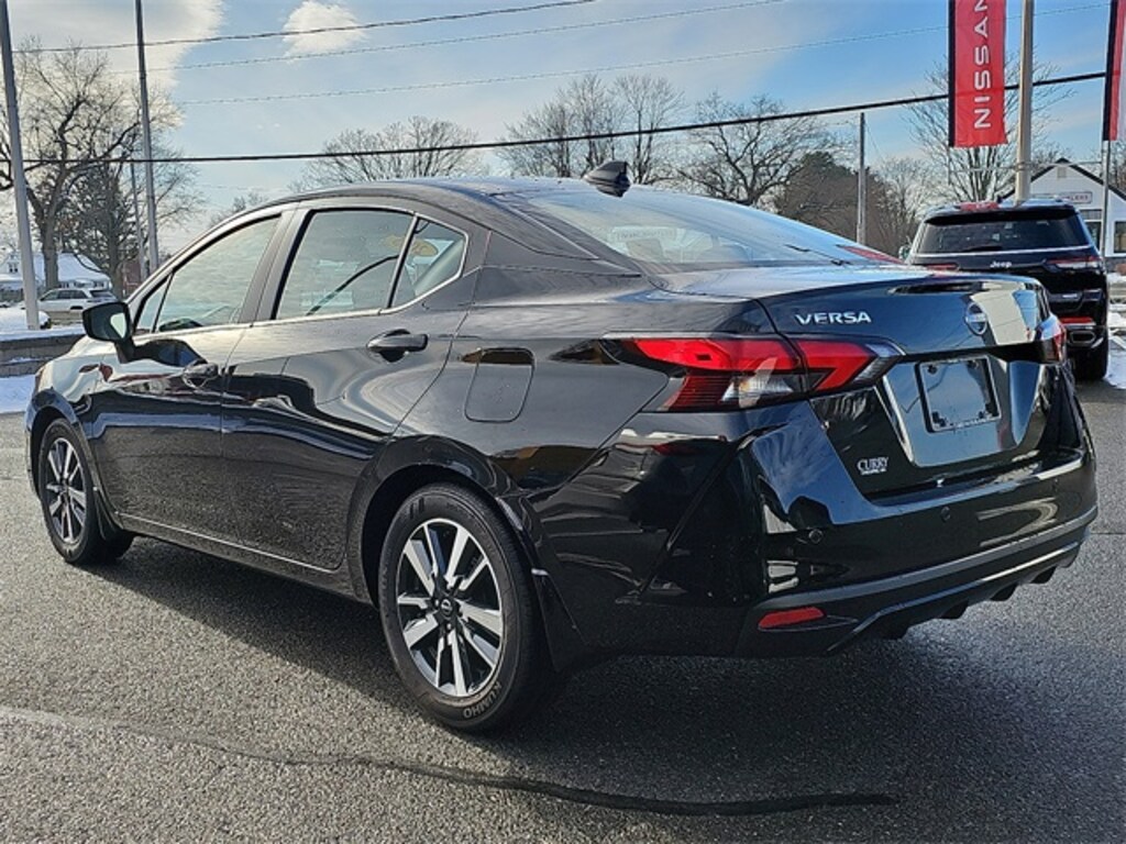 Certified 2025 Nissan