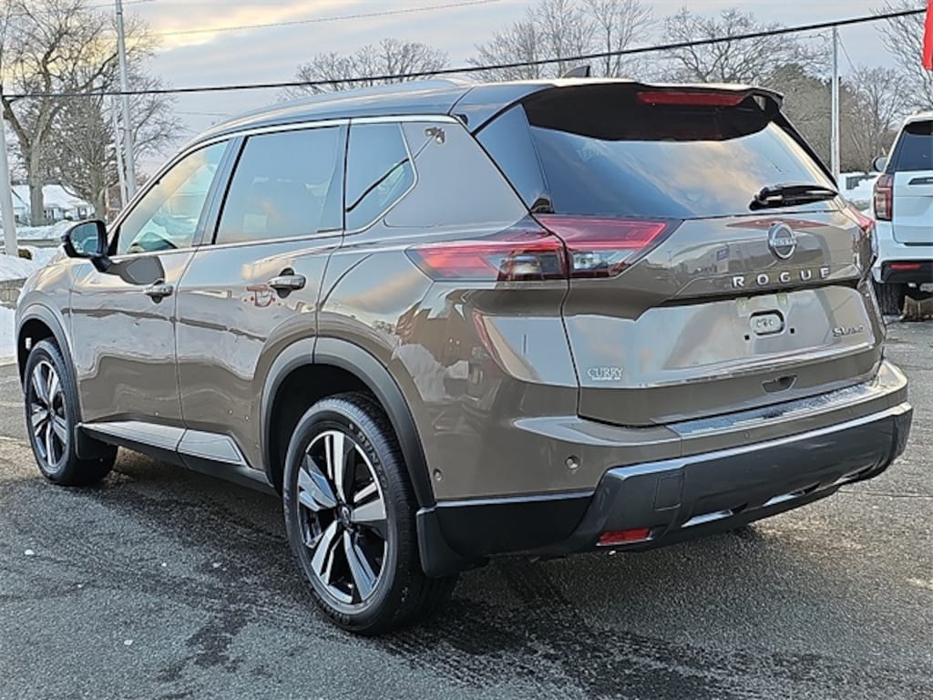 Certified 2025 Nissan Rogue SL SUV