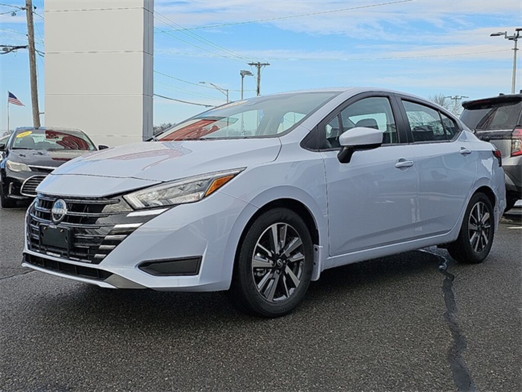 Certified 2025 Nissan