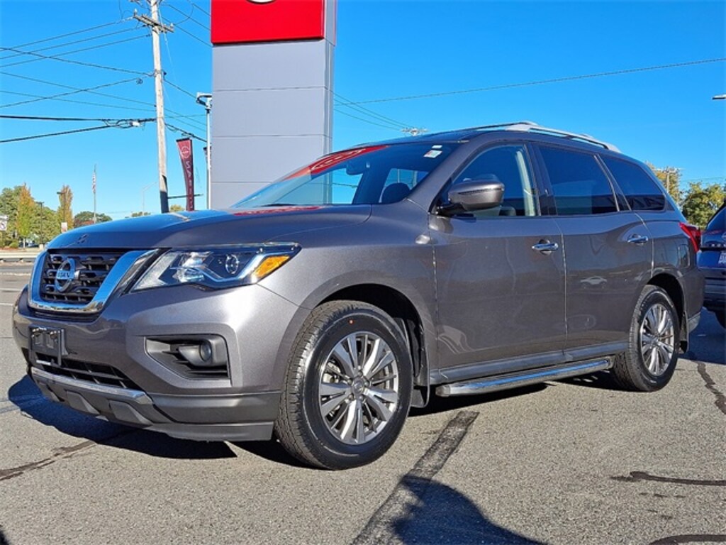Used 2020 Nissan Pathfinder SV SUV