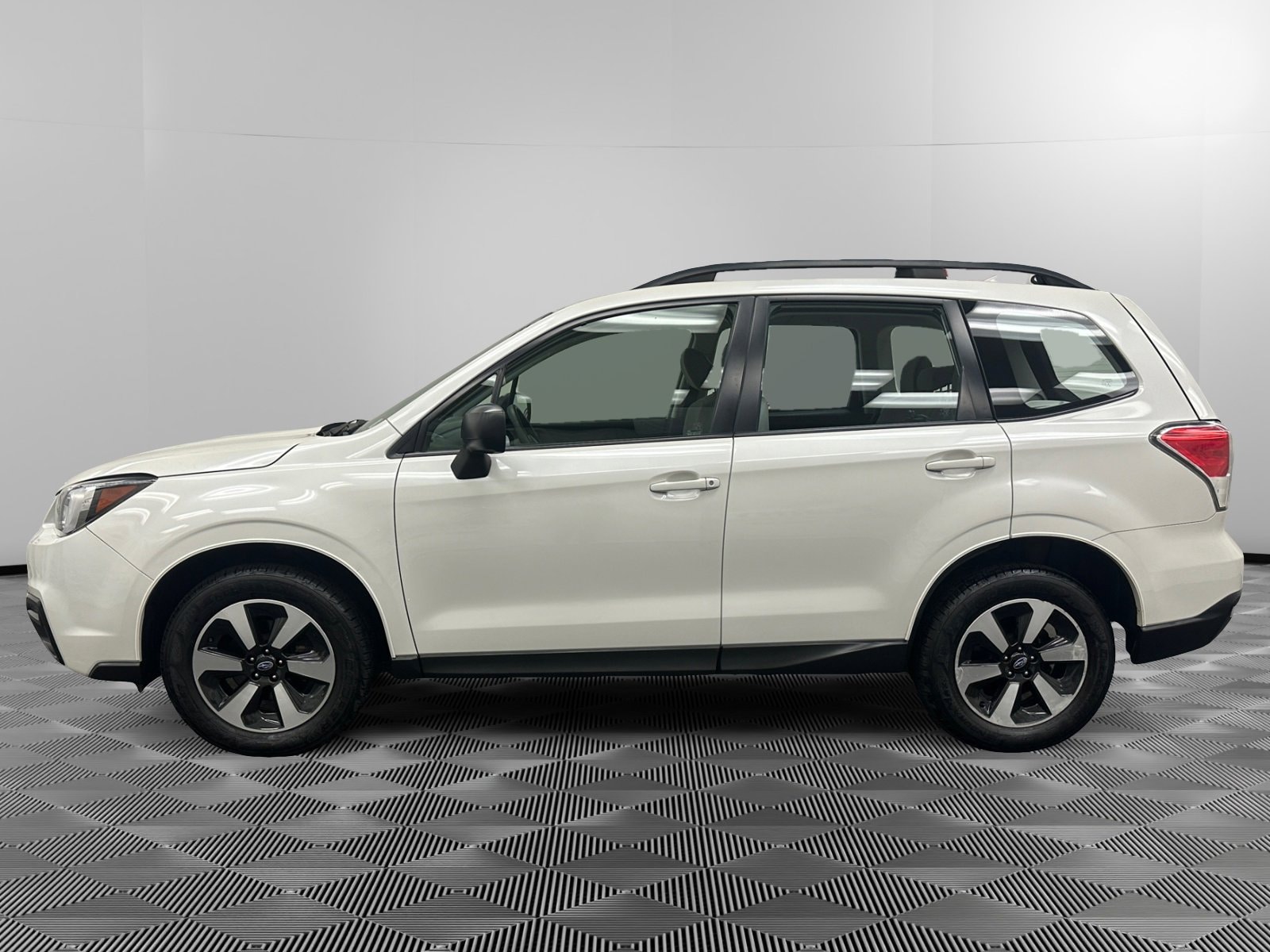 Used 2018 Subaru Forester  with VIN JF2SJABC4JH451911 for sale in Cortlandt Manor, NY