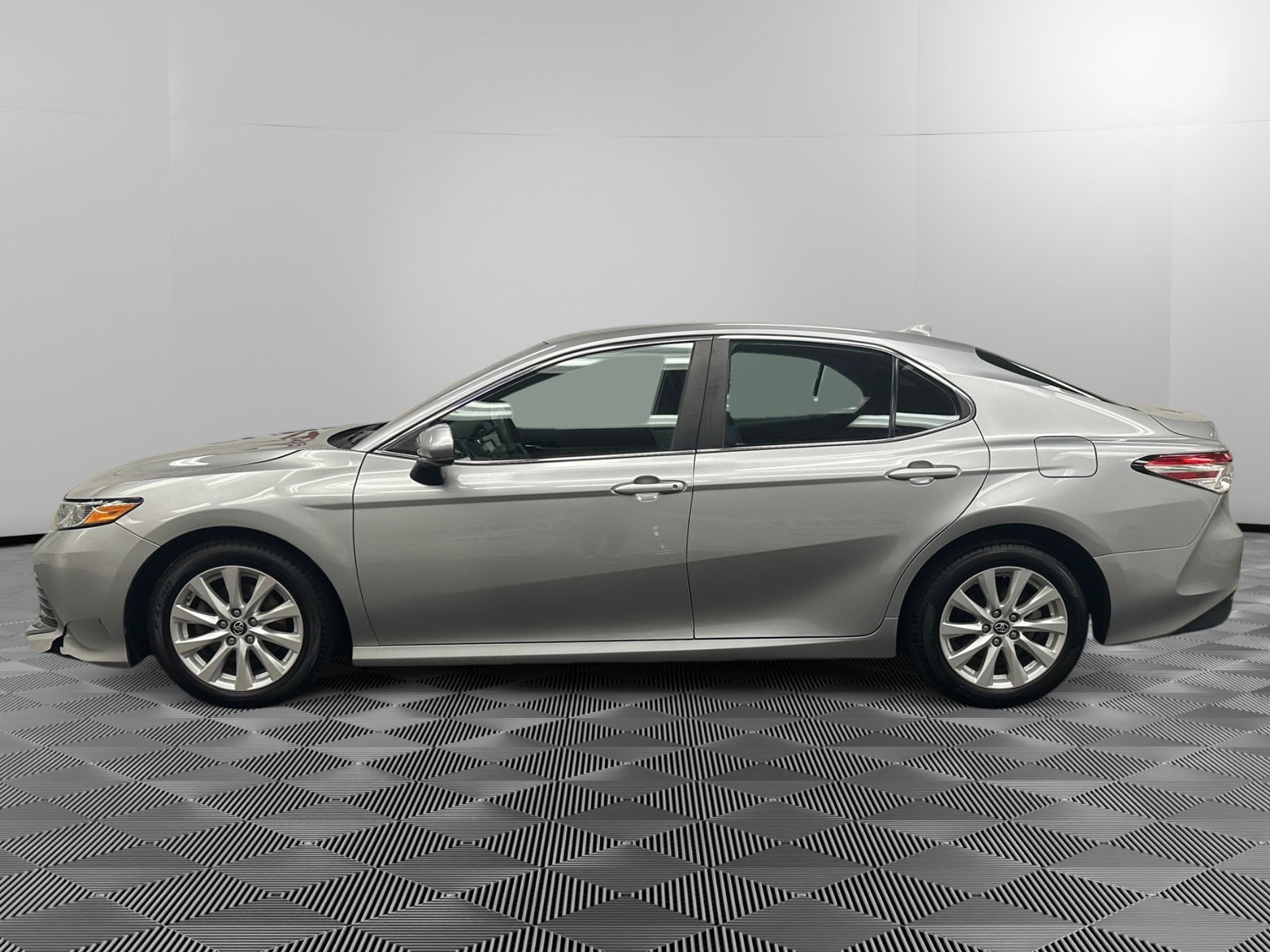 Certified 2019 Toyota Camry LE with VIN 4T1B11HK2KU793357 for sale in Cortlandt Manor, NY