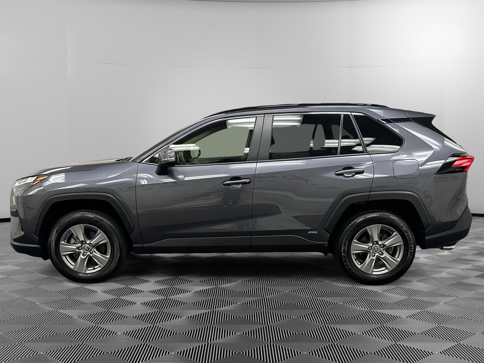 Certified 2022 Toyota RAV4 XLE with VIN JTMRWRFV1ND157100 for sale in Cortlandt Manor, NY