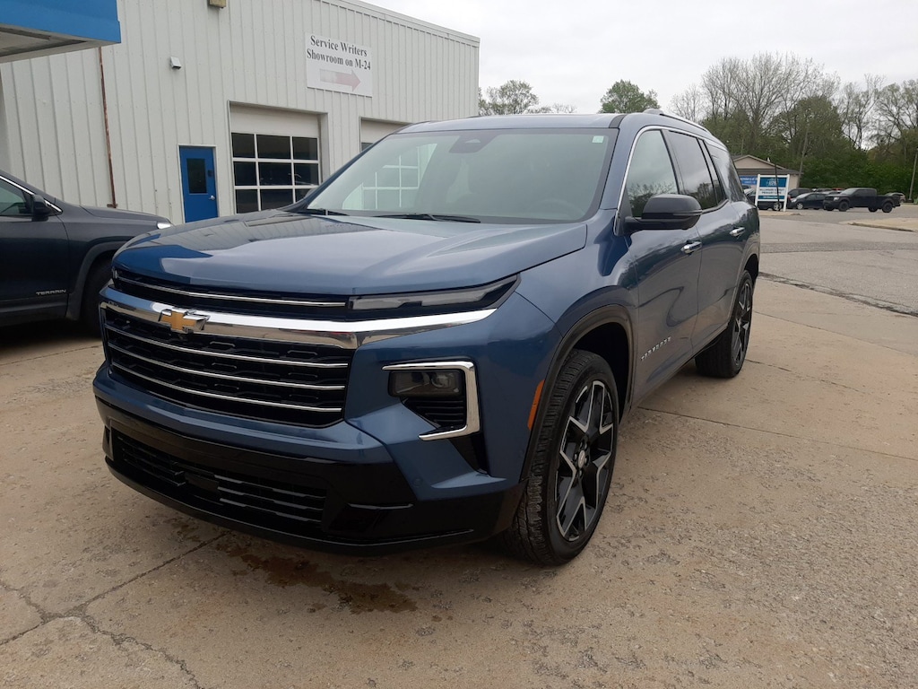 Used 2025 Chevrolet Traverse High Country SUV