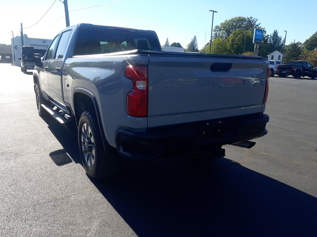 Used 2025 Chevrolet Silverado 2500 HD Custom Truck