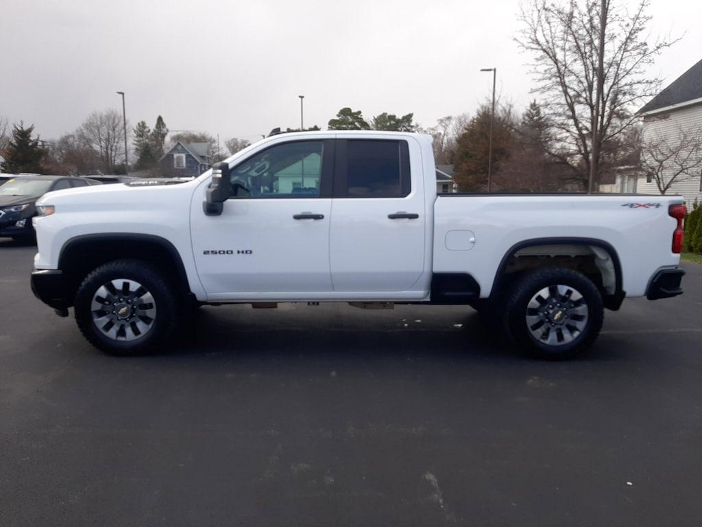 Used 2024 Chevrolet Silverado 2500 HD Custom Truck