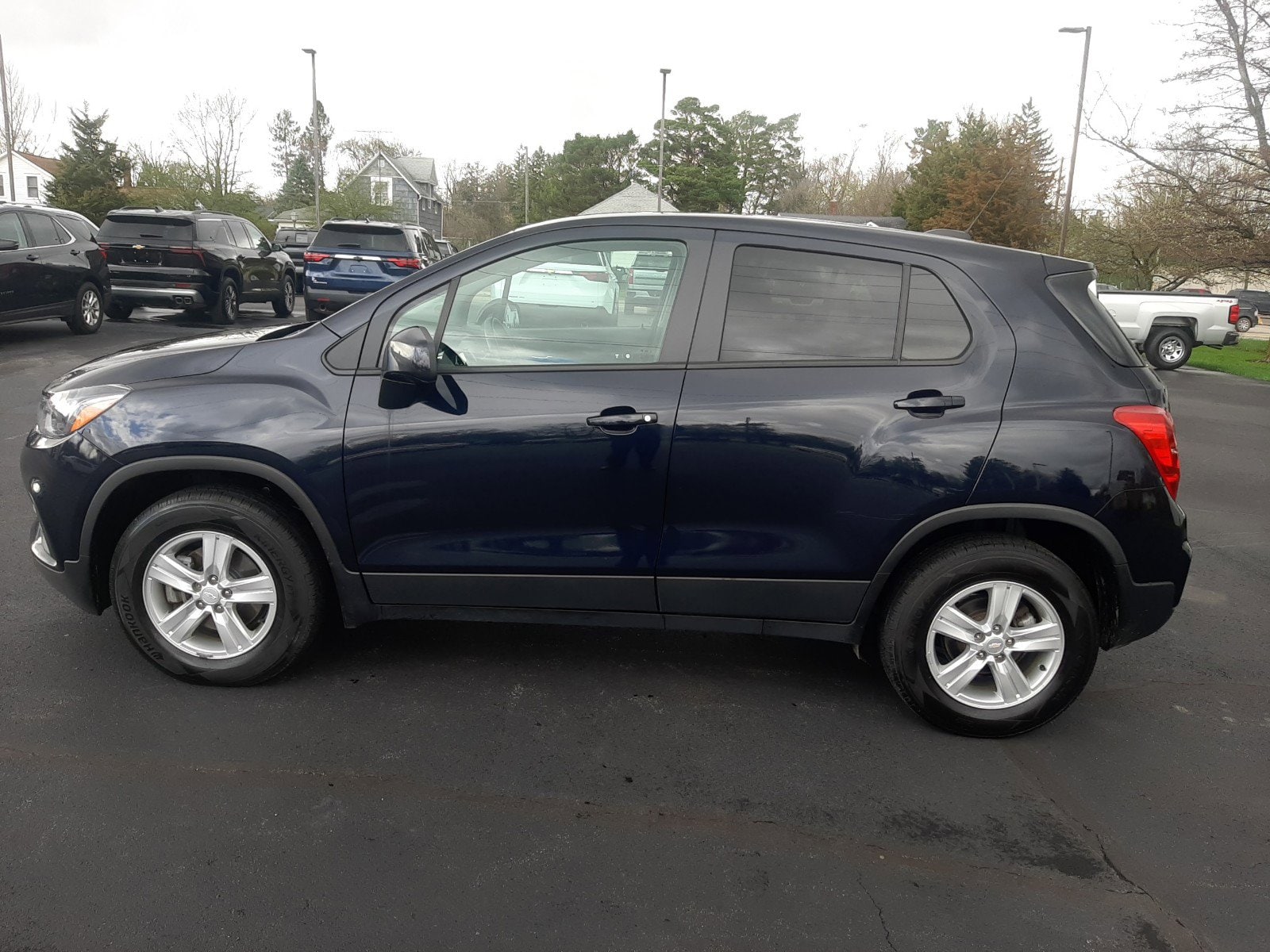 Used 2022 Chevrolet Trax LS with VIN KL7CJNSM3NB502825 for sale in Caro, MI