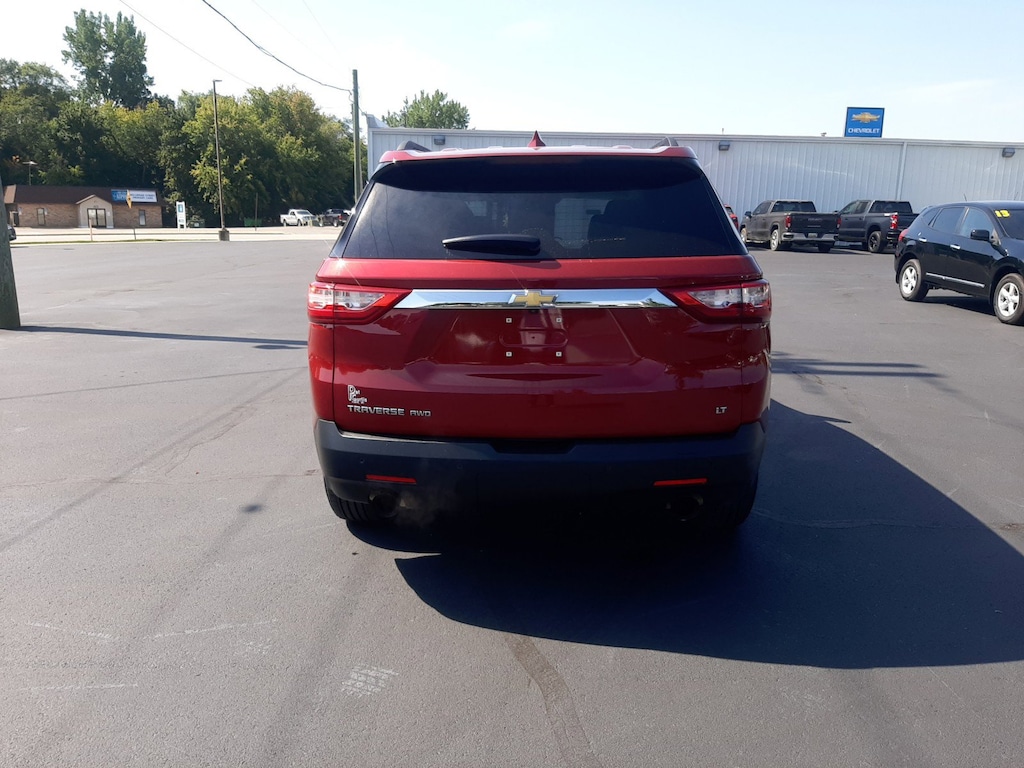 Used 2020 Chevrolet Traverse LT Cloth SUV