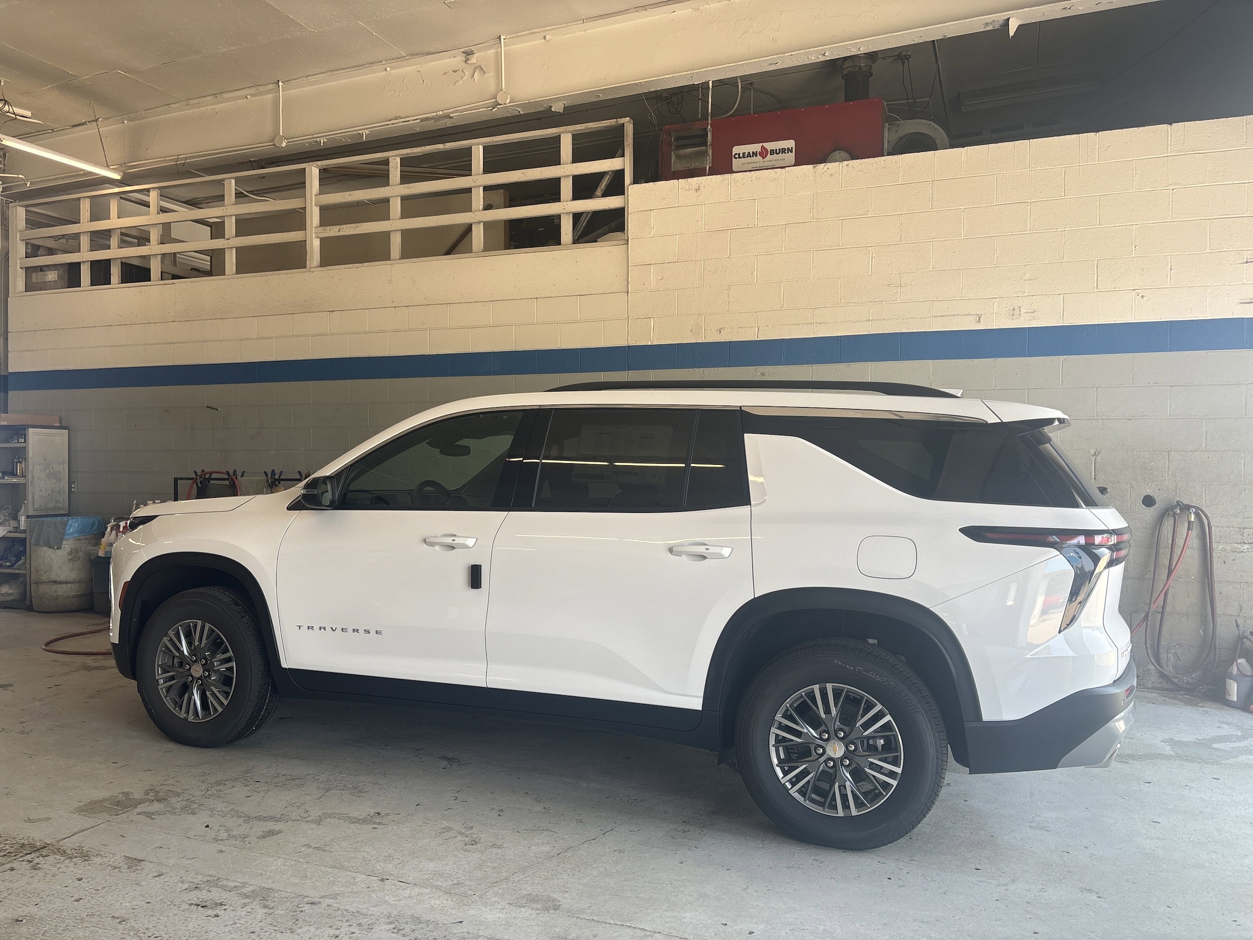 2025 Chevrolet Traverse LT's photo