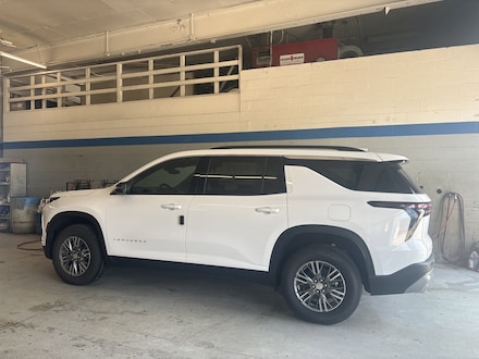 2025 Chevrolet Traverse LT SUV