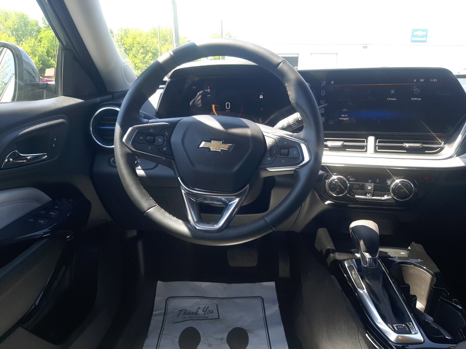 2025 Chevrolet Trax LT - Photo 21
