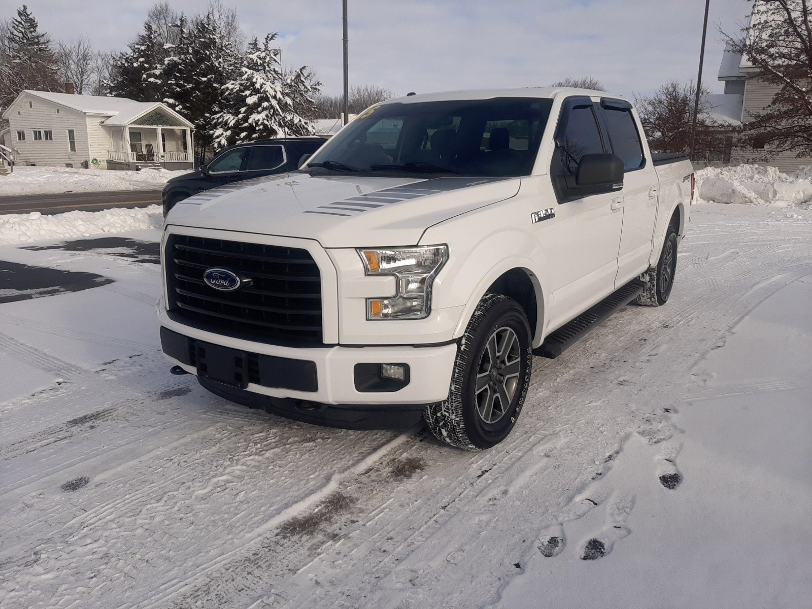 2015 Ford F-150 XLT's photo