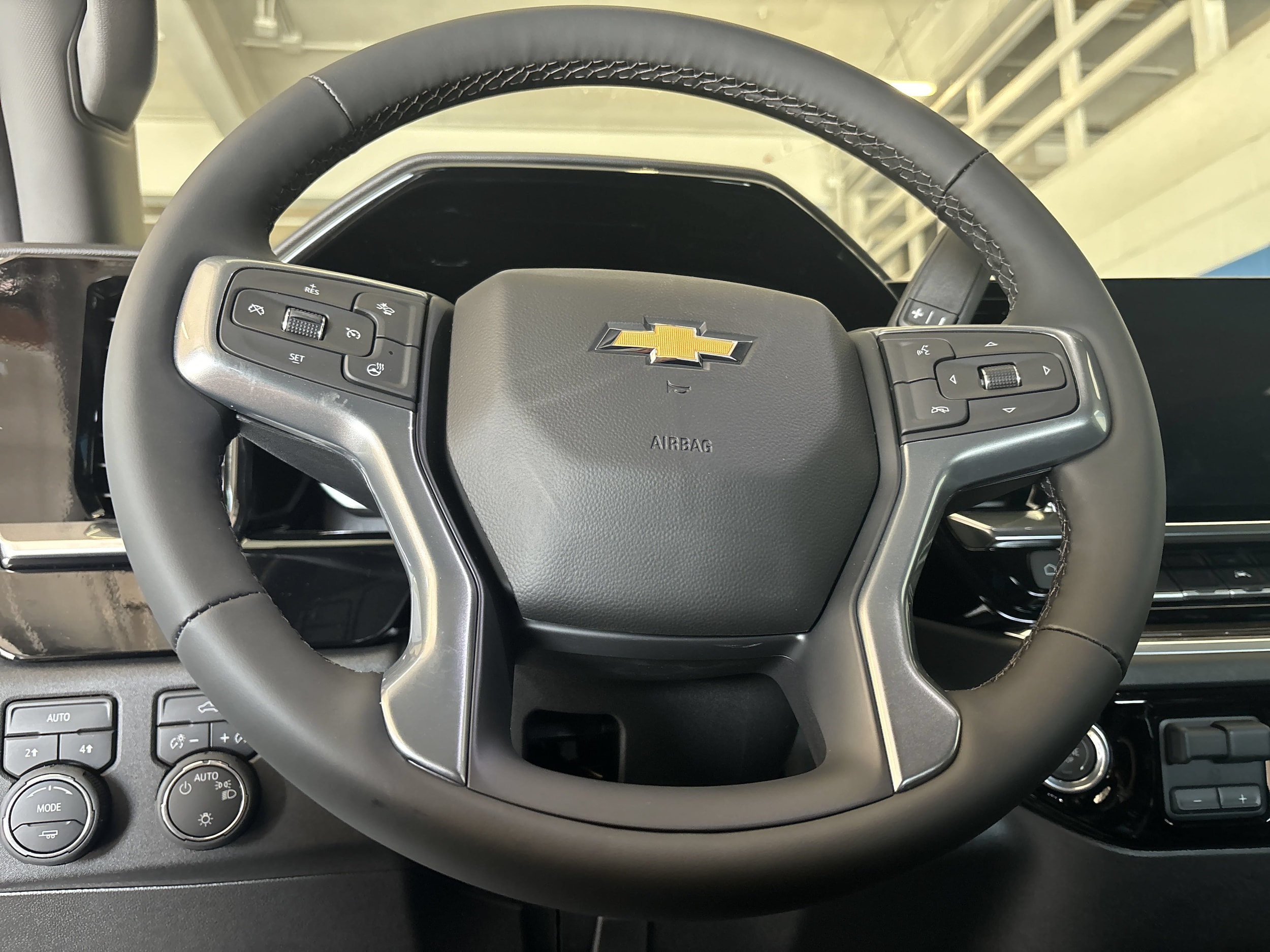 2026 Chevrolet Silverado 1500 LT - Photo 10