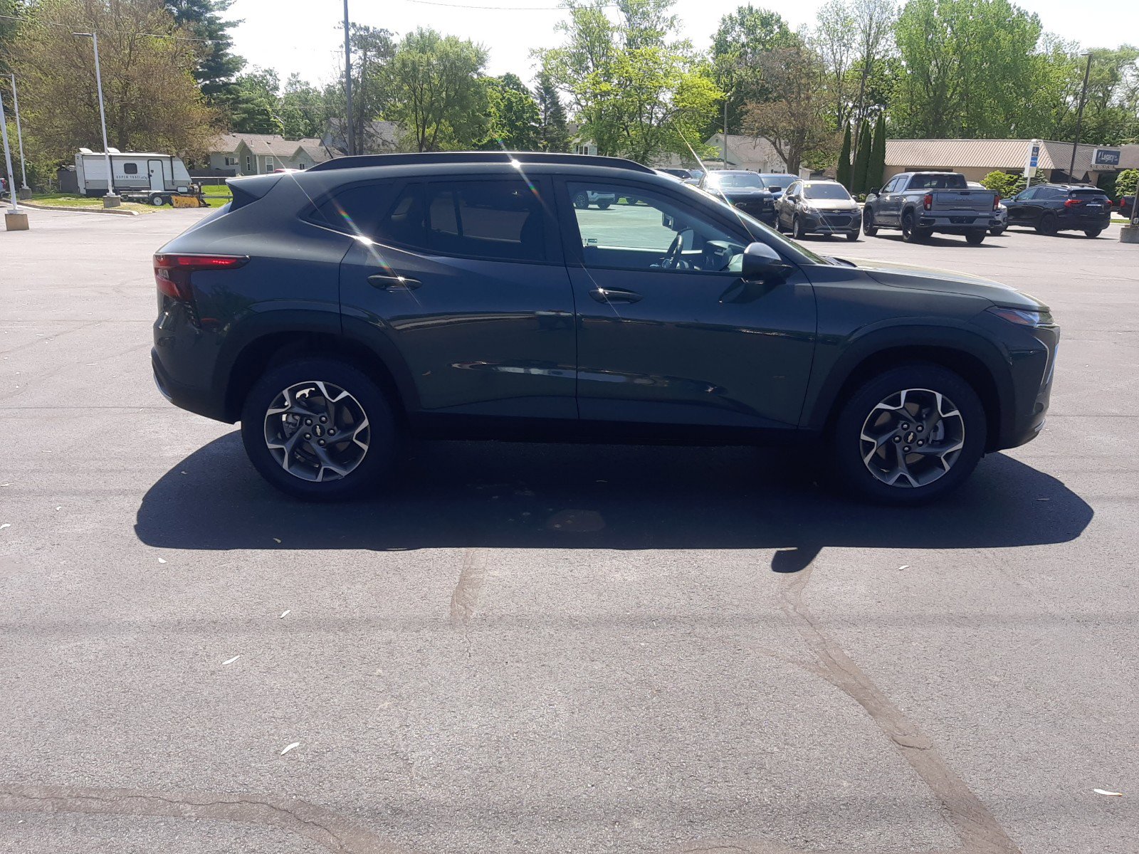 2025 Chevrolet Trax LT - Photo 6