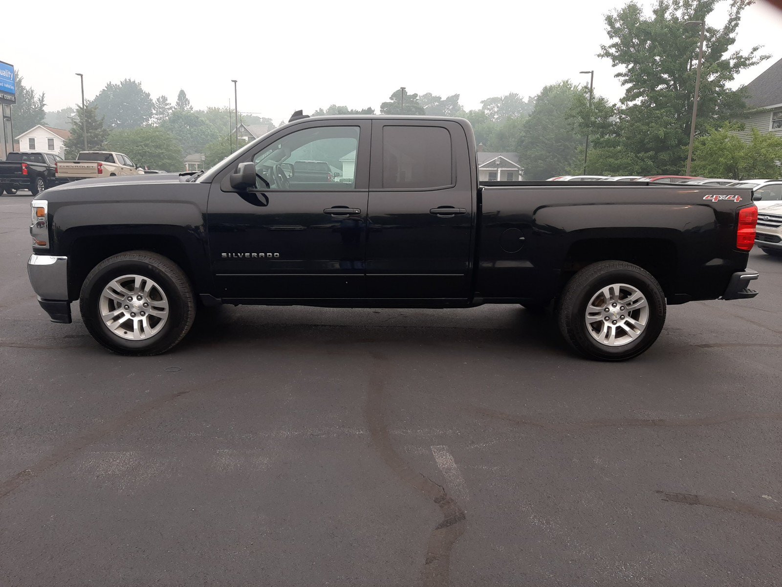 Used 2016 Chevrolet Silverado 1500 LT with VIN 1GCVKREH1GZ353601 for sale in Caro, MI