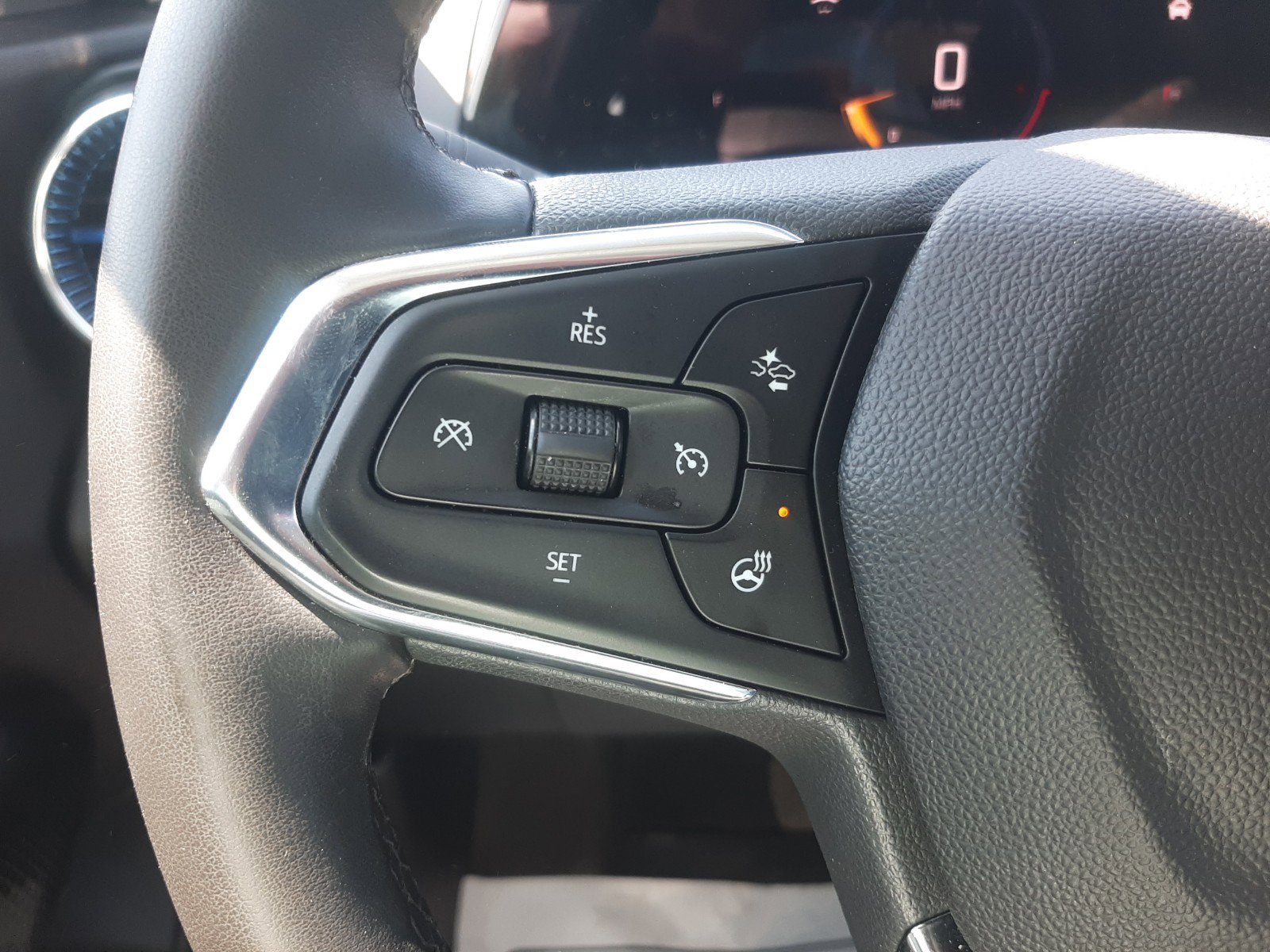 2025 Chevrolet Trax LT - Photo 25