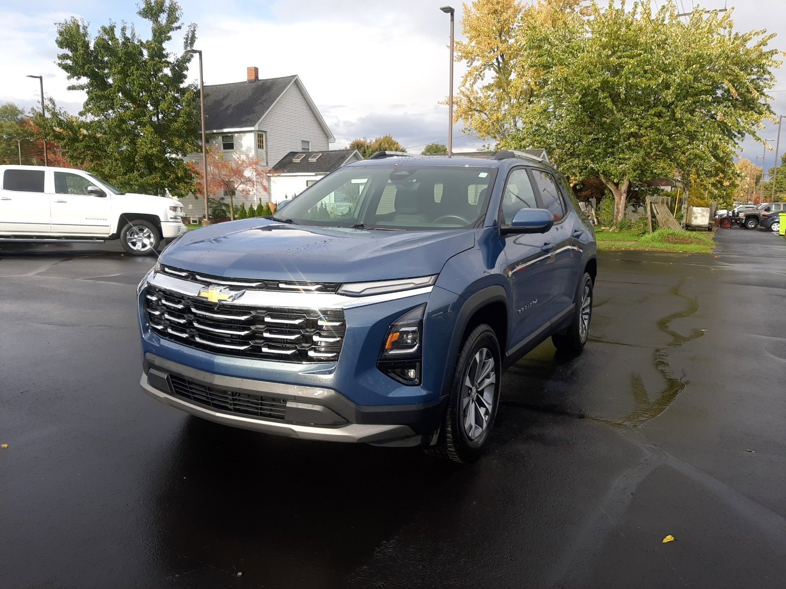 2025 Chevrolet Equinox LT's photo