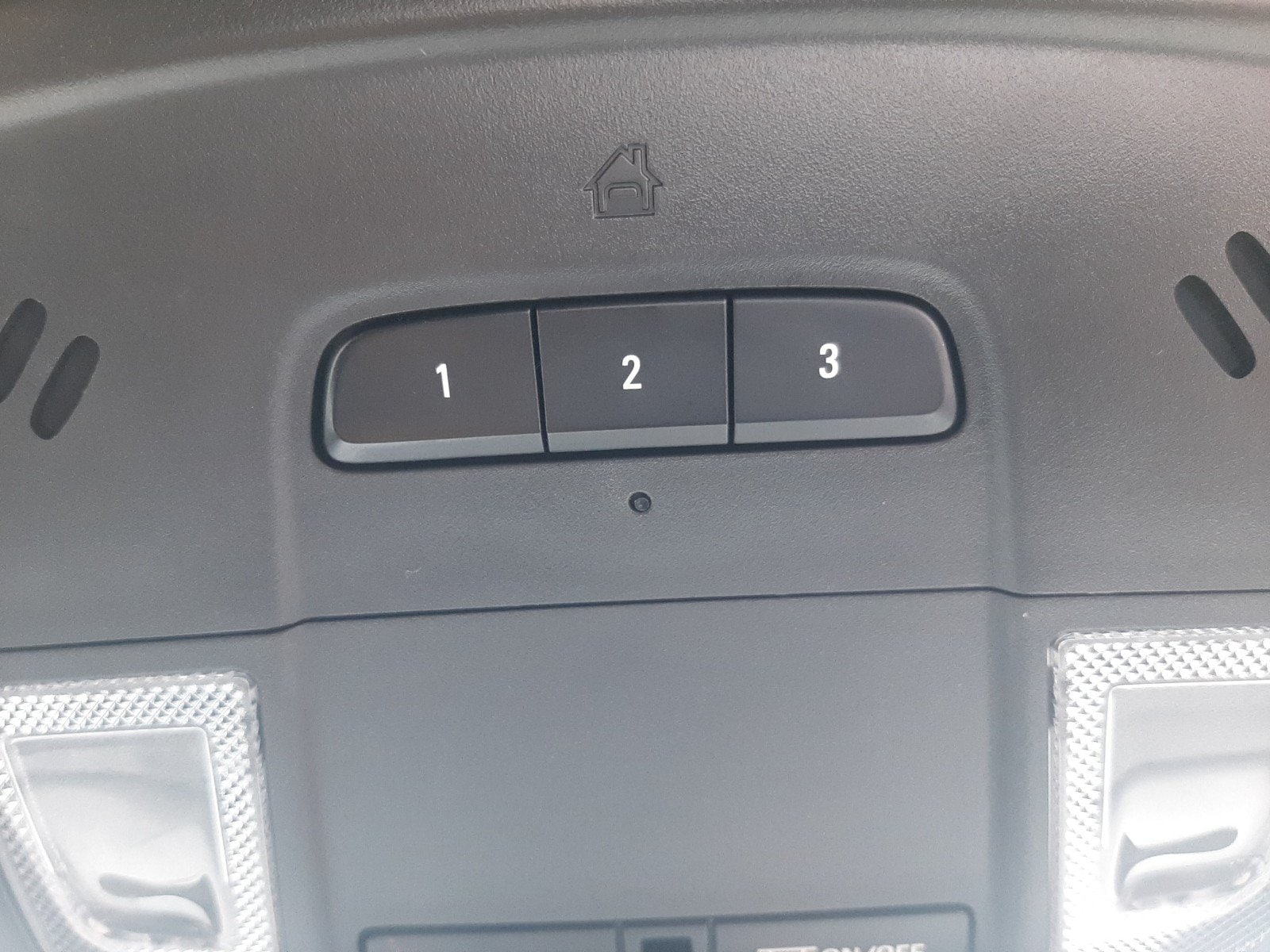 2023 Chevrolet Traverse 1LT - Photo 43