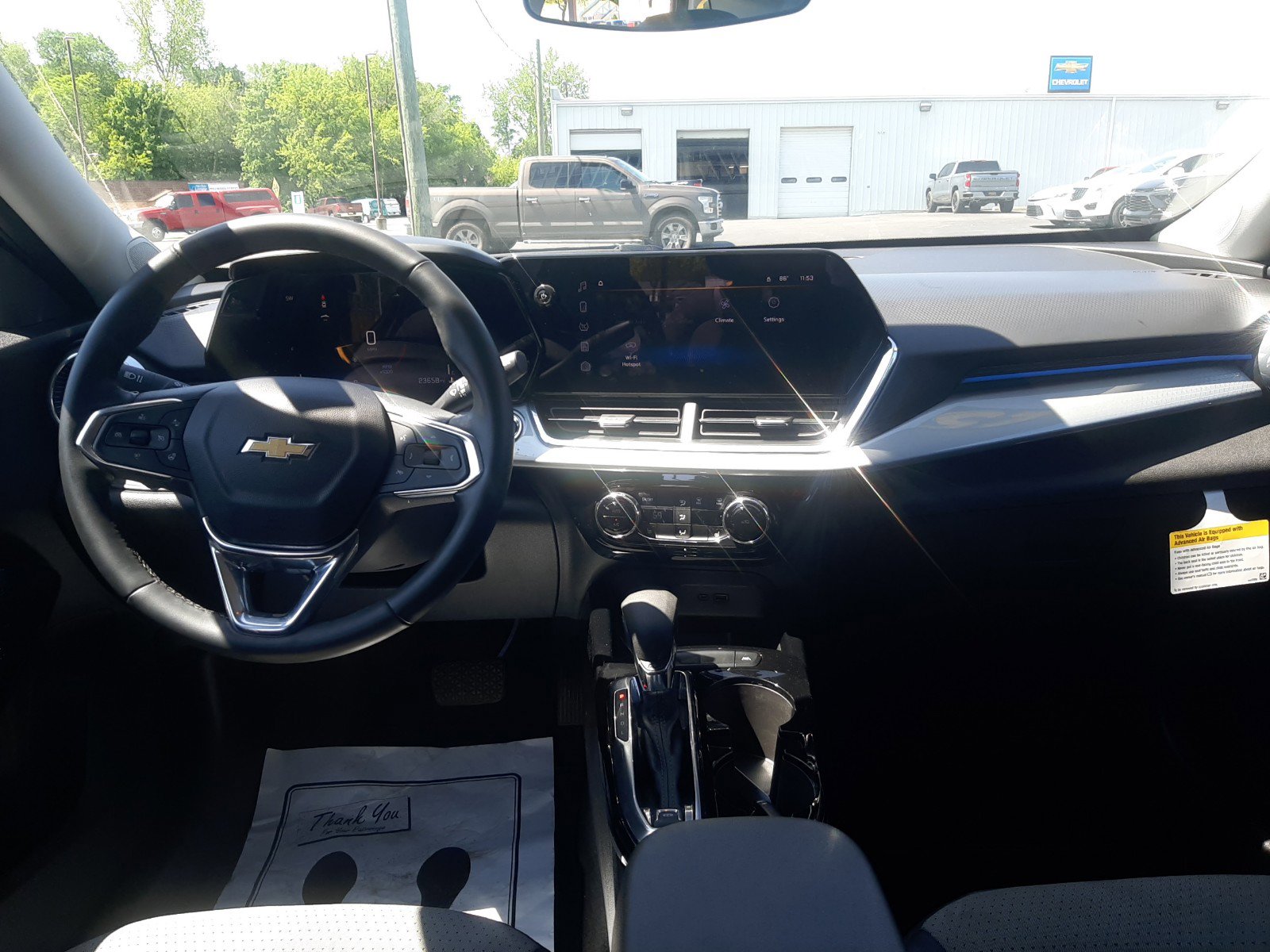 2025 Chevrolet Trax LT - Photo 22