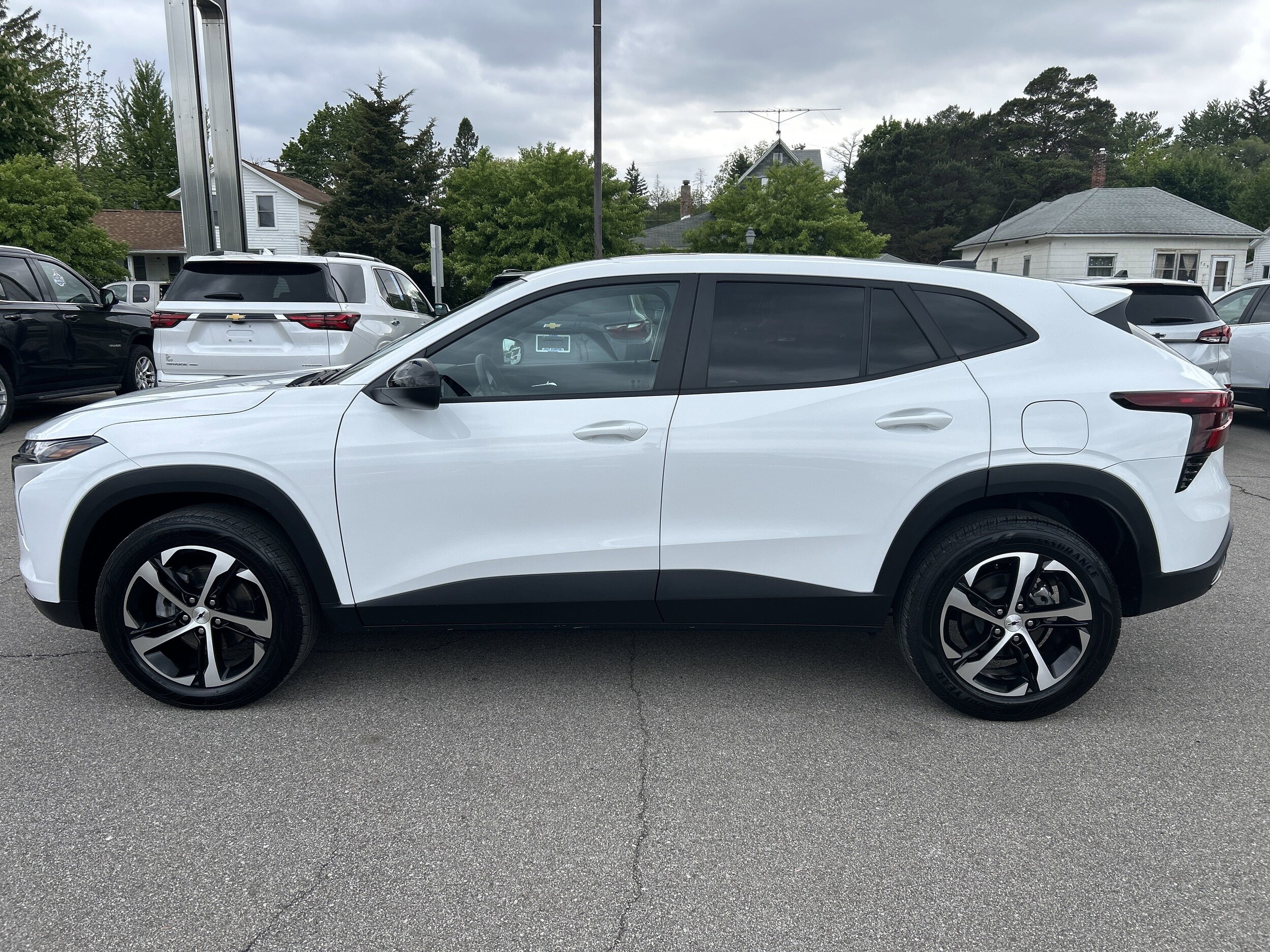 Certified 2024 Chevrolet Trax RS with VIN KL77LGE29RC025528 for sale in Caro, MI