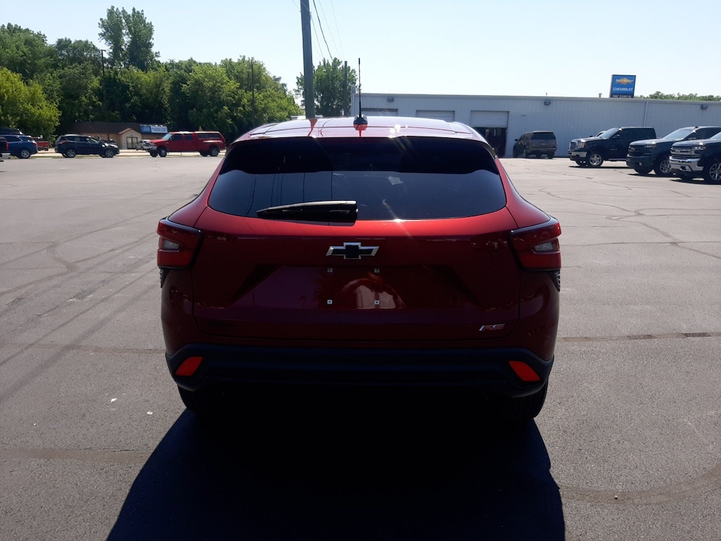 Used 2024 Chevrolet Trax 1RS SUV