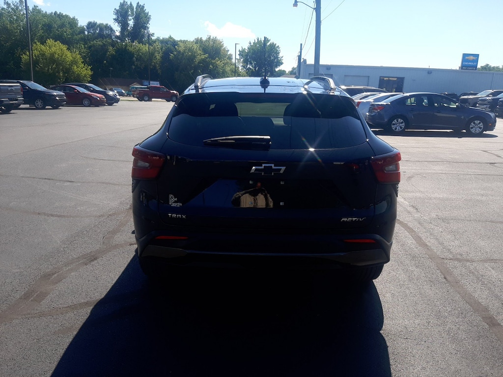 Used 2024 Chevrolet Trax Activ SUV