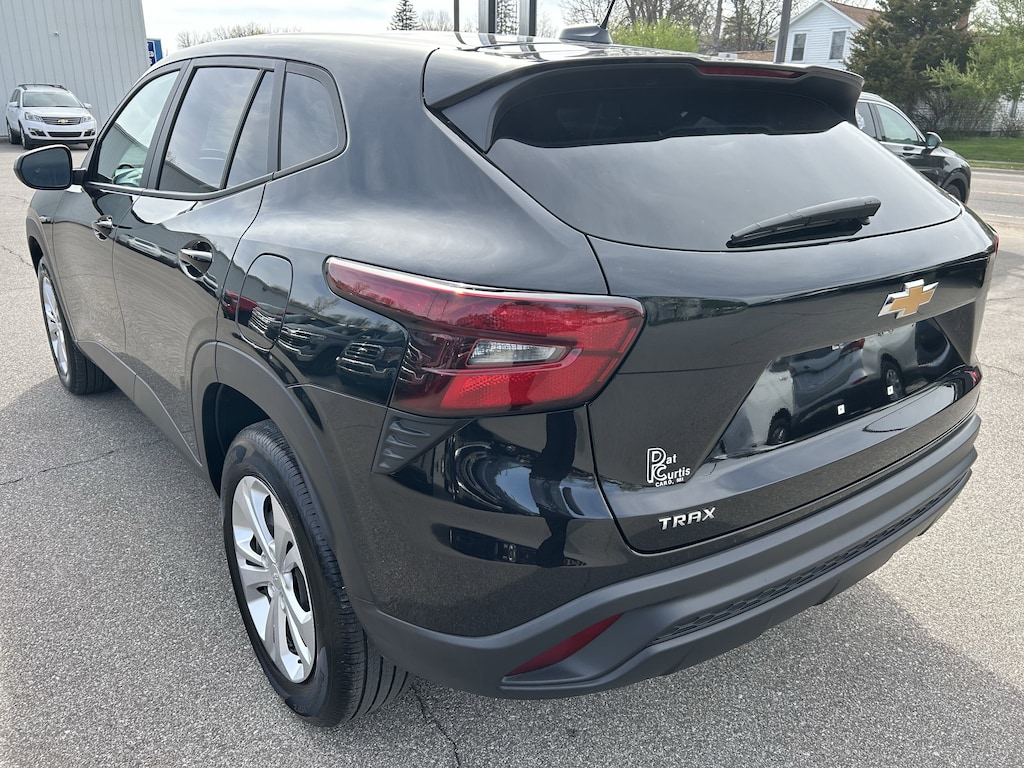 Used 2024 Chevrolet Trax LS SUV