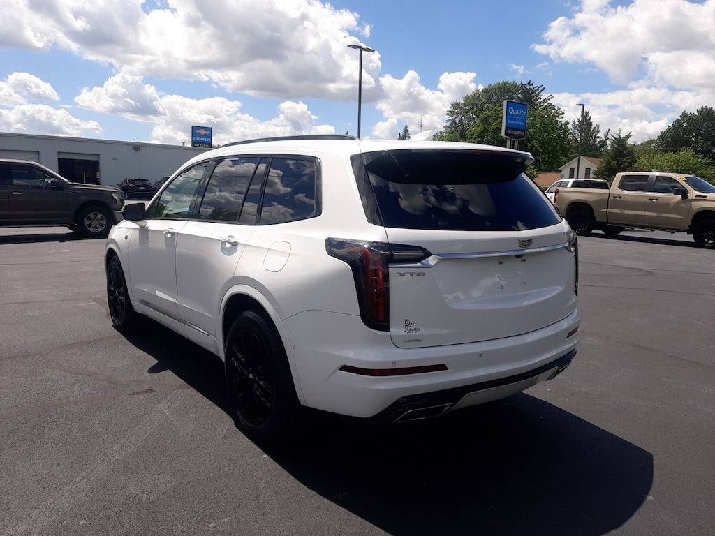 Used 2023 CADILLAC XT6 Sport SUV
