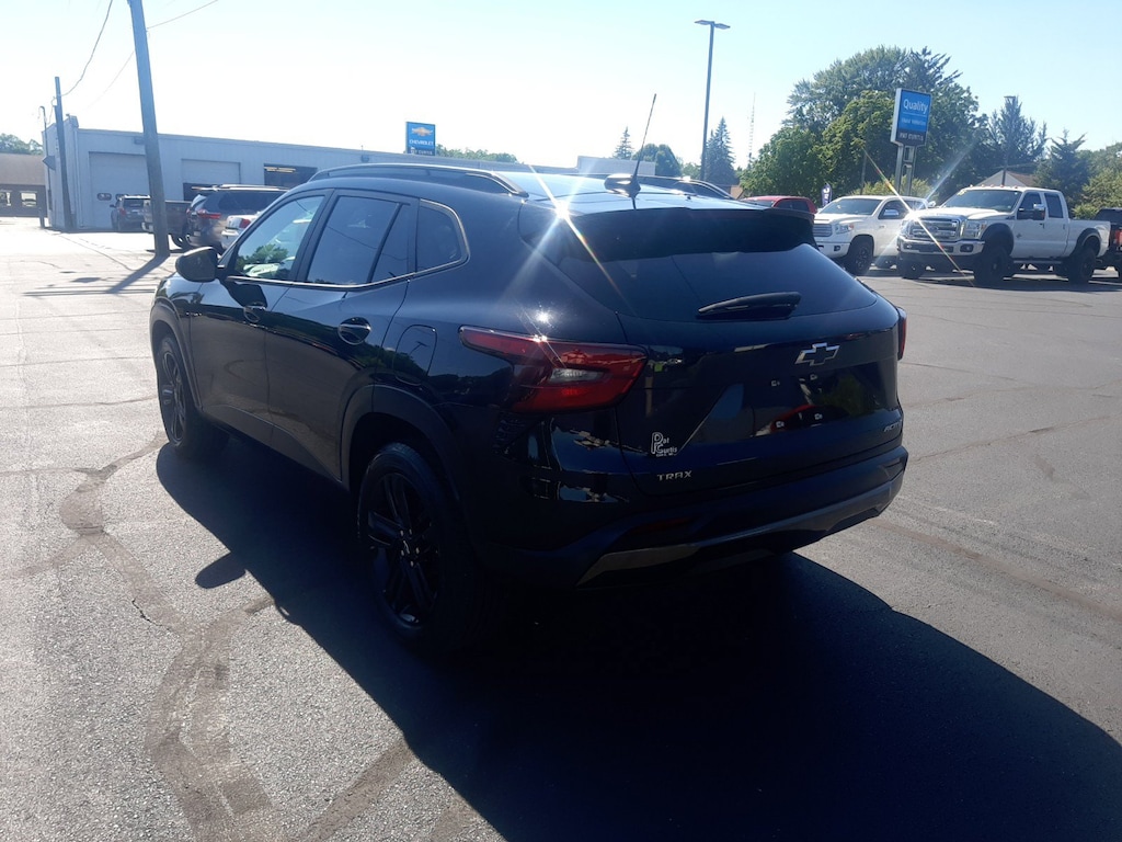 Used 2024 Chevrolet Trax Activ SUV