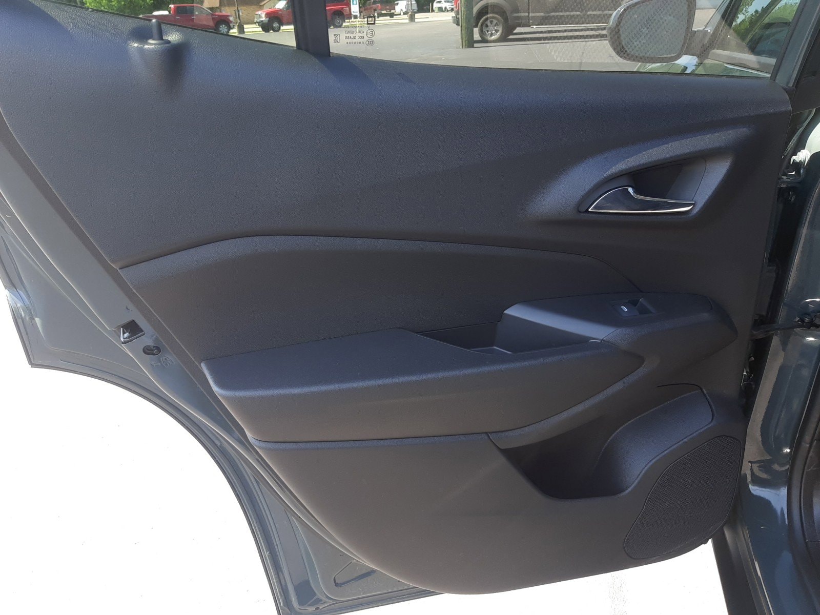 2025 Chevrolet Trax LT - Photo 14